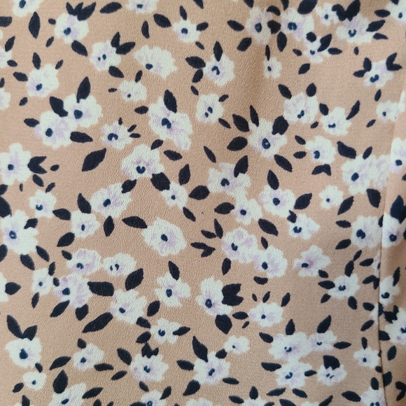 Sienna Sky Floral Button Blouse M - Picture 7 of 7